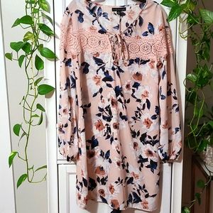 🍂EUC Medium Boho Floral Dress w/ Crochet Detail Fall Fav